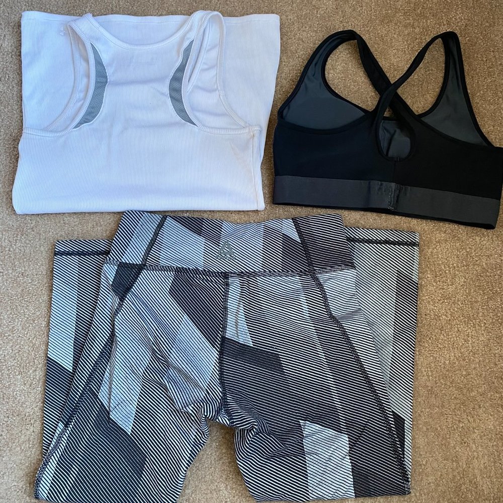 Under Armour/Reebok Workout Bundle - image 4